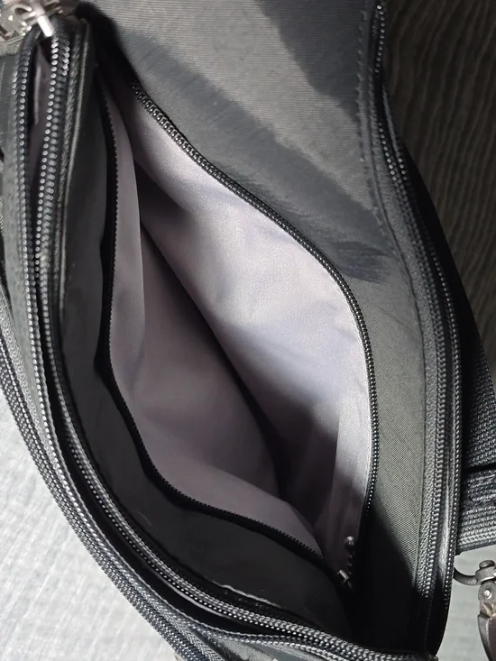 Baggallini Black Lightweight Crossbody Messenger Bag with 5 zipper compartments. - Picture 3 of 11